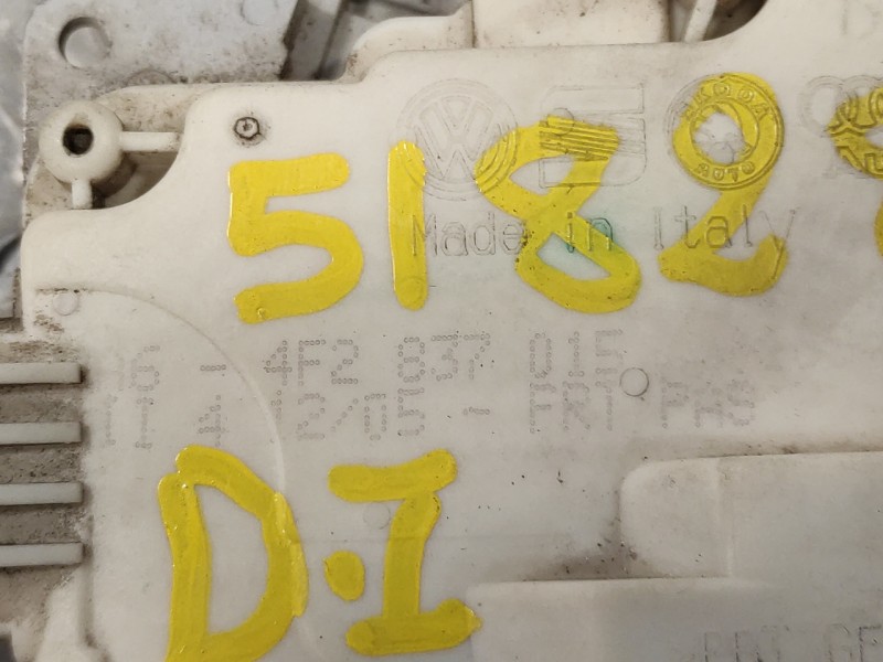 Recambio de cerradura puerta delantera izquierda para audi a6 berlina (4f2) 4.2 v8 40v referencia OEM IAM 4F2837015  