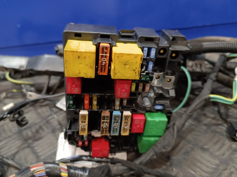 Recambio de instalacion electrica salpicadero para peugeot 208 1.2 12v e-vti referencia OEM IAM AC353309 10800066A9 452814602