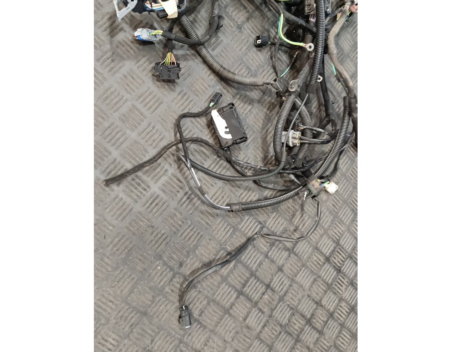 Recambio de instalacion electrica salpicadero para peugeot 208 1.2 12v e-vti referencia OEM IAM AC353309 10800066A9 452814602