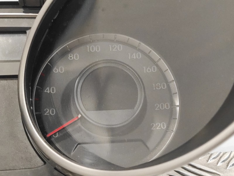 Recambio de cuadro instrumentos para hyundai ix35 1.7 crdi cat referencia OEM IAM 940032Y290  