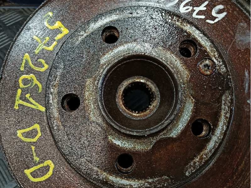 Recambio de mangueta delantera derecha para mercedes-benz clase a (w169) 1.5 cat referencia OEM IAM 690439  