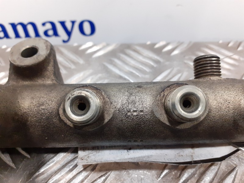 Recambio de rampa inyectora para opel astra h berlina 1.7 16v cdti referencia OEM IAM 0445214049  