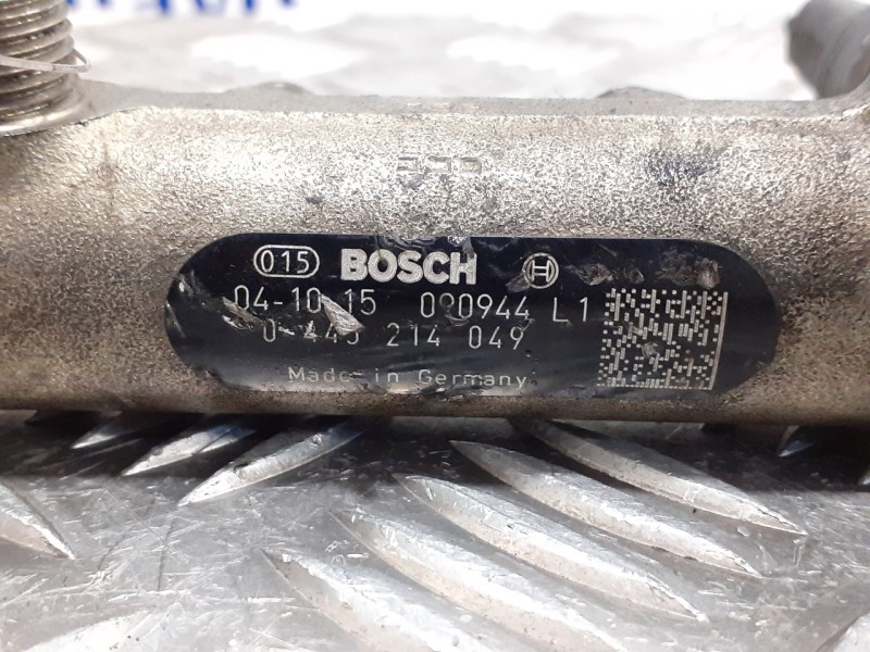 Recambio de rampa inyectora para opel astra h berlina 1.7 16v cdti referencia OEM IAM 0445214049  