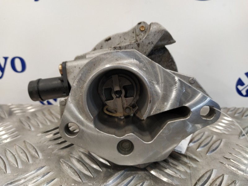 Recambio de depresor freno / bomba vacio para renault scenic ii referencia OEM IAM 8200521381  7006730000