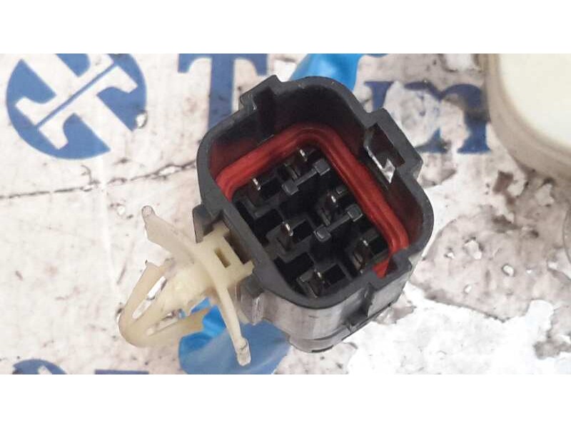 Recambio de cerradura puerta trasera derecha para kia sorento 2.5 crdi cat referencia OEM IAM   