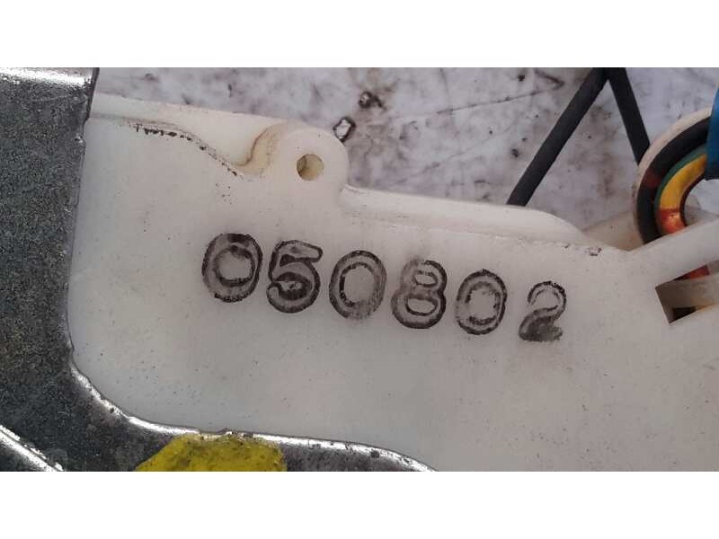 Recambio de cerradura puerta trasera derecha para kia sorento 2.5 crdi cat referencia OEM IAM   