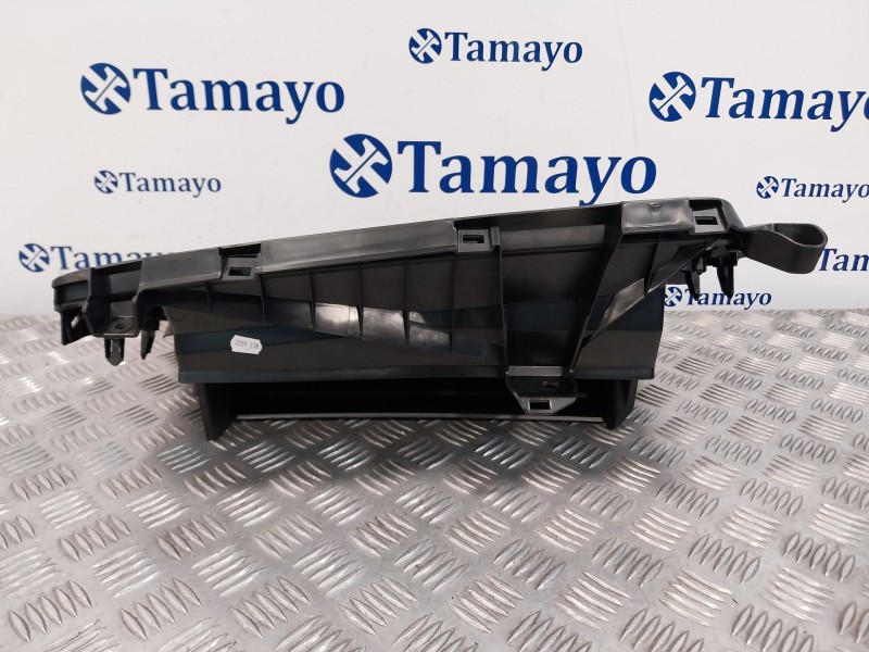 Recambio de guantera para toyota yaris cross cross (xp210) referencia OEM IAM 55550K0030 116746A0 B000656B