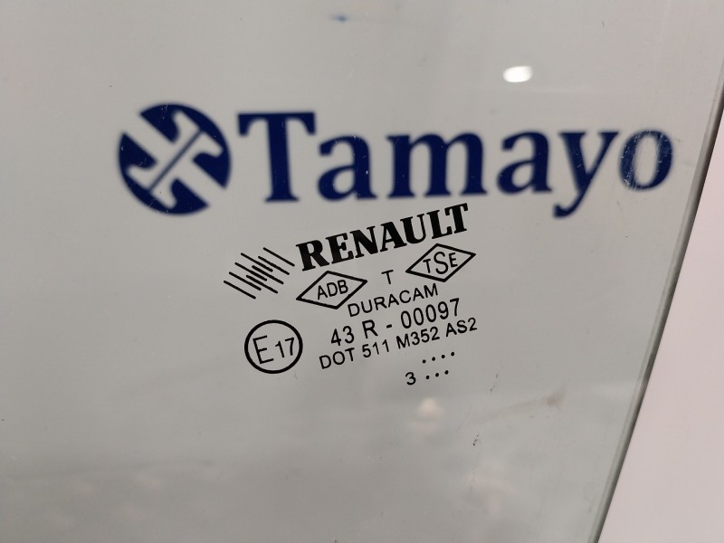 Recambio de luna delantera izquierda para renault clio iv 0.9 referencia OEM IAM 43R00097  