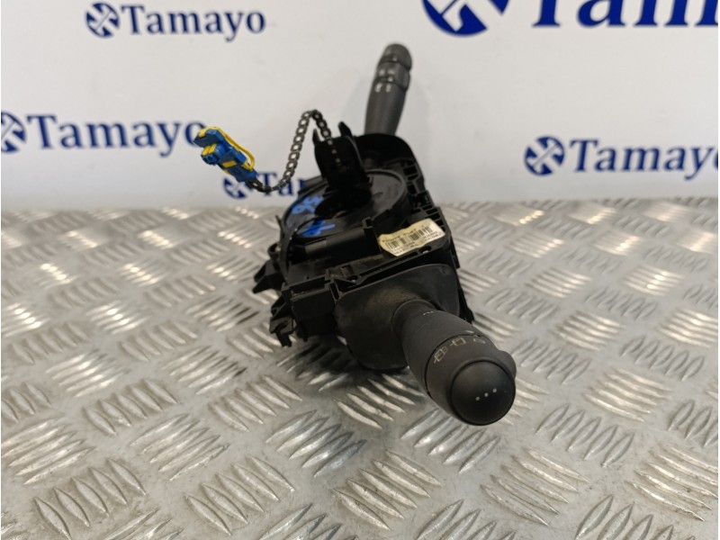 Recambio de mando multifuncion para dacia duster 1.6 16v cat referencia OEM IAM 8200792587T 8200792587 901057668