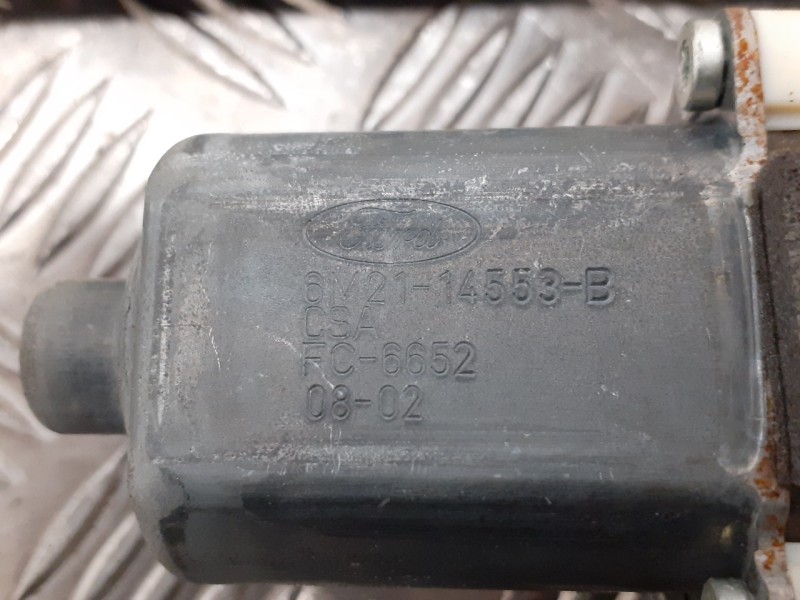 Recambio de elevalunas delantero derecho para ford mondeo ber. (ca2) referencia OEM IAM 6M2114553B  0130822286