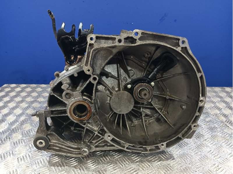 Recambio de caja cambios para ford focus berlina (cap) referencia OEM IAM 3M5R7002YG  