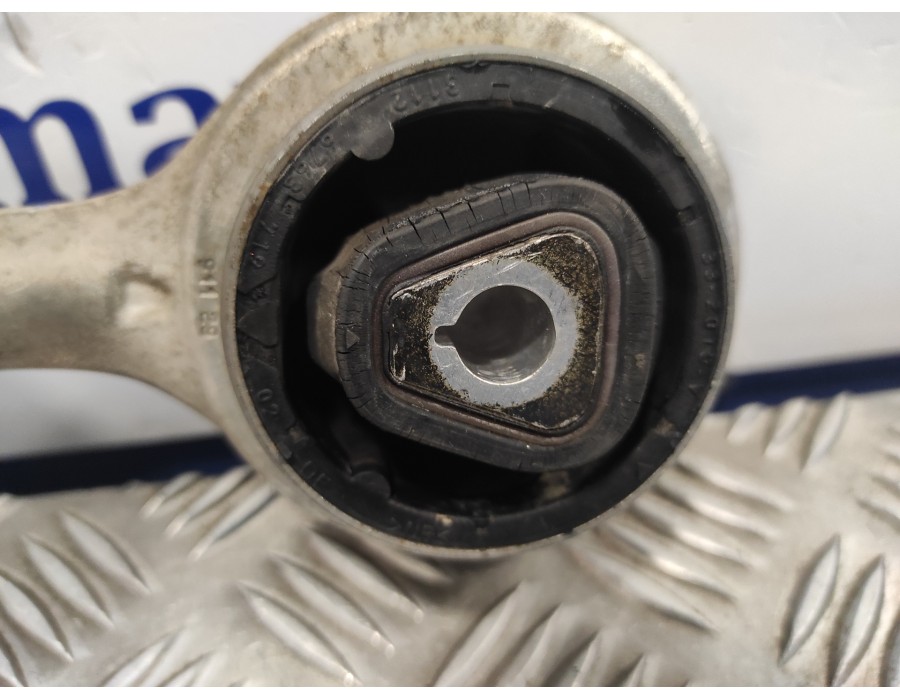 Recambio de brazo suspension superior delantero izquierdo para bmw serie 1 berlina (e81/e87) referencia OEM IAM 6765305  