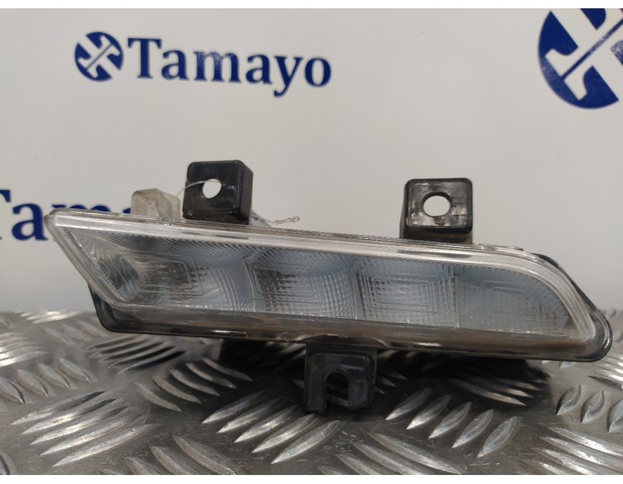 Recambio de piloto delantero derecho para renault clio iv 1.5 dci diesel fap referencia OEM IAM 89208541  266003864R