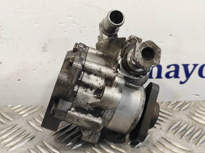 Recambio de bomba direccion para audi a6 avant (4f2) referencia OEM IAM 4F0145155A  