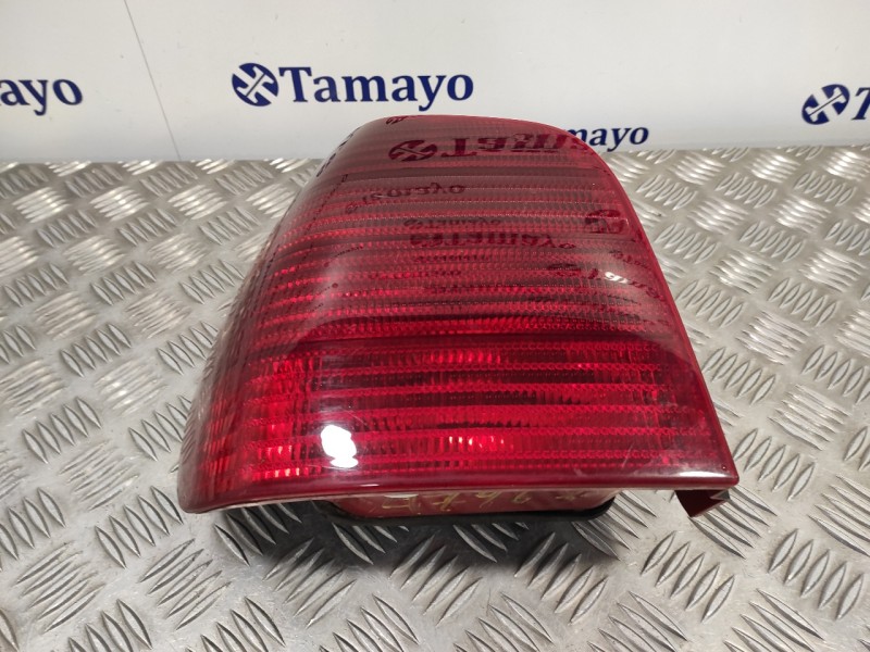 Recambio de piloto trasero izquierdo para volkswagen polo berlina (6n2) 1.4 tdi referencia OEM IAM   