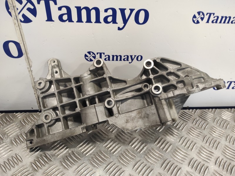 Recambio de soporte alternador para seat toledo (kg3) referencia OEM IAM 03L903143Q  