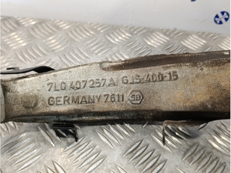Recambio de mangueta delantera izquierda para audi q7 (4l) 3.0 v6 24v tdi referencia OEM IAM 7L0407257A  