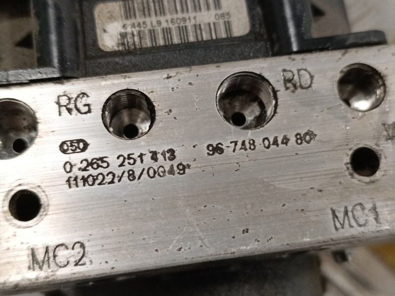 Recambio de abs para citroën c5 berlina 1.6 hdi fap referencia OEM IAM 9674804480 0265951416 0265251413