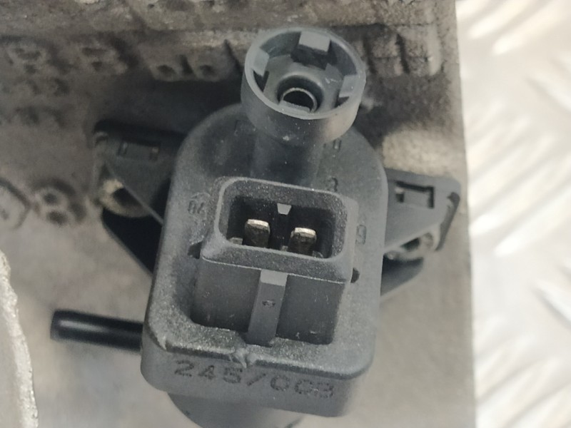 Recambio de colector admision para renault kangoo (f/kc0) 1.9 diesel referencia OEM IAM 869216  