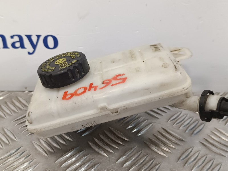 Recambio de bomba freno para renault trafic furgón 1.6 dci diesel referencia OEM IAM 93868496  460910738R