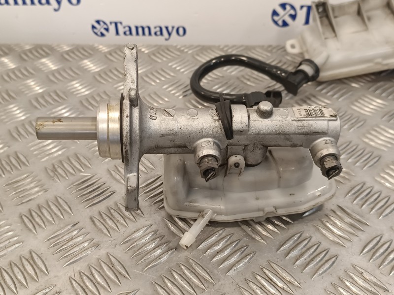 Recambio de bomba freno para renault trafic furgón 1.6 dci diesel referencia OEM IAM 93868496  460910738R