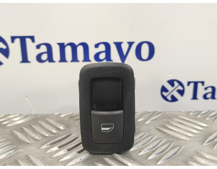 Recambio de mando elevalunas trasero izquierdo para chrysler grand voyager 2.8 crd cat referencia OEM IAM 10019242  04602927AA