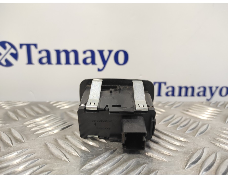 Recambio de mando elevalunas trasero izquierdo para chrysler grand voyager 2.8 crd cat referencia OEM IAM 10019242  04602927AA