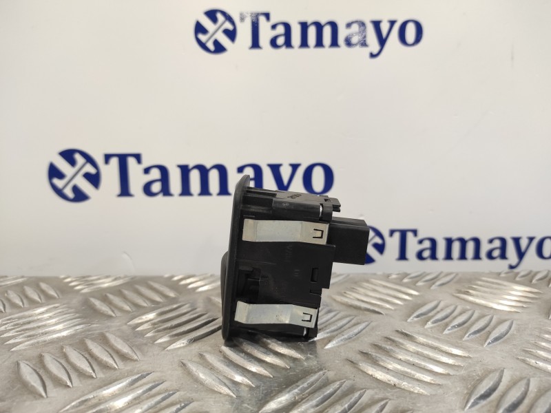 Recambio de mando elevalunas trasero derecho para chrysler grand voyager 2.8 crd cat referencia OEM IAM 10019242  04602927AA