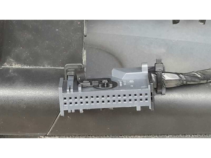 Recambio de puerta delantera izquierda para opel astra h ber. sport referencia OEM IAM   