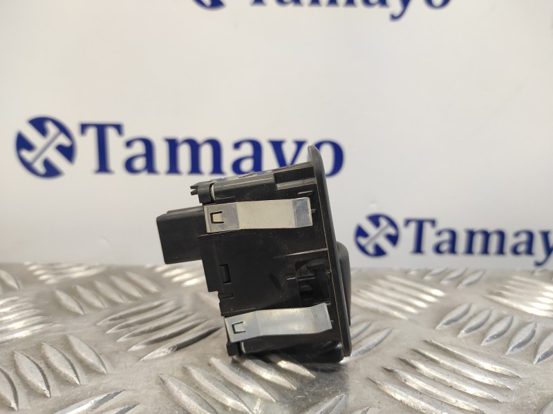 Recambio de mando elevalunas trasero derecho para chrysler grand voyager 2.8 crd cat referencia OEM IAM 10019242  04602927AA