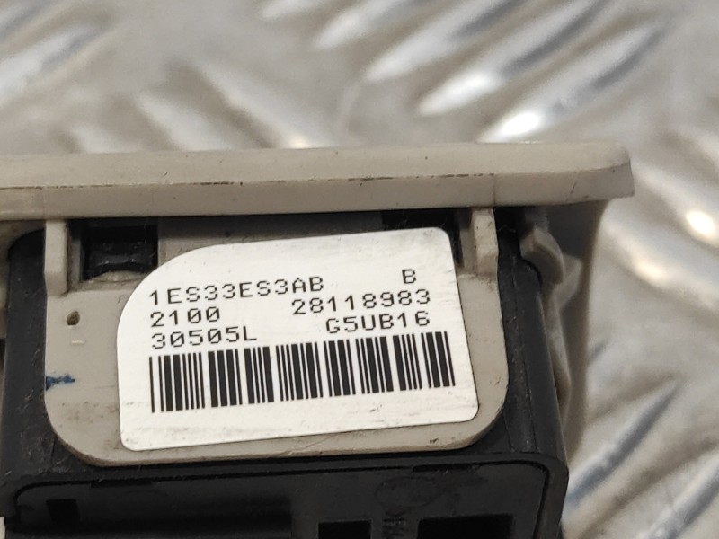 Recambio de interruptor para chrysler grand voyager 2.8 crd cat referencia OEM IAM 1ES32ES3AB  28118979