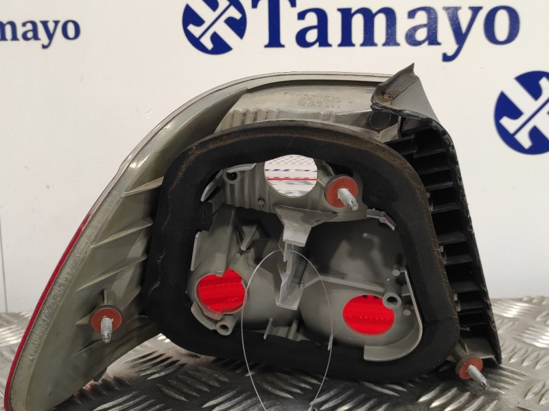 Recambio de piloto trasero derecho para bmw serie 3 coupe (e46) referencia OEM IAM 8383826  