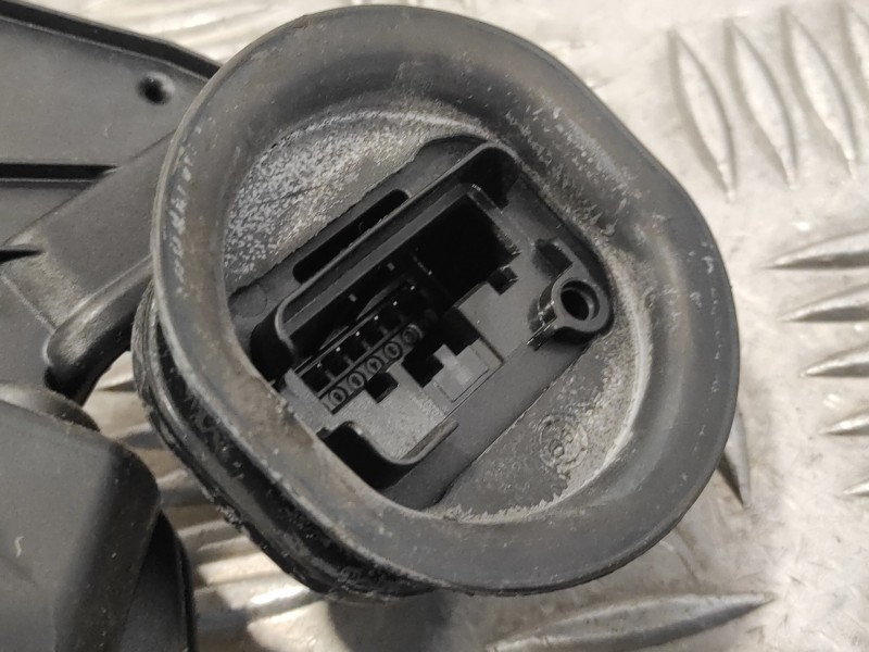 Recambio de cerradura puerta trasera izquierda para volkswagen golf vi (5k1) 1.6 tdi dpf referencia OEM IAM 5K4839015B  