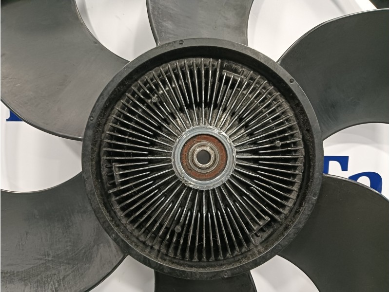 Recambio de ventilador viscoso motor para mercedes-benz sprinter 02.00  caja cerrada referencia OEM IAM   