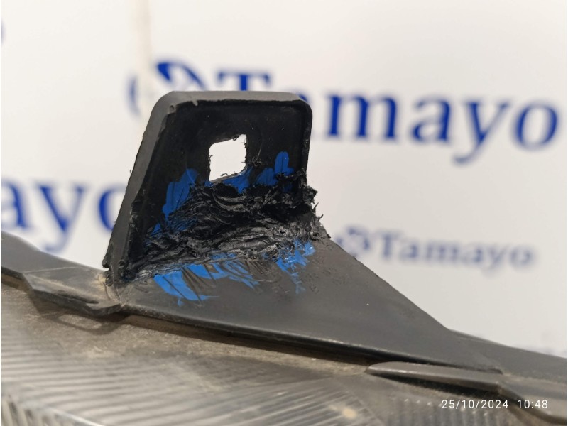 Recambio de faro derecho para mercedes-benz sprinter 02.00  caja cerrada referencia OEM IAM 1EB247012  