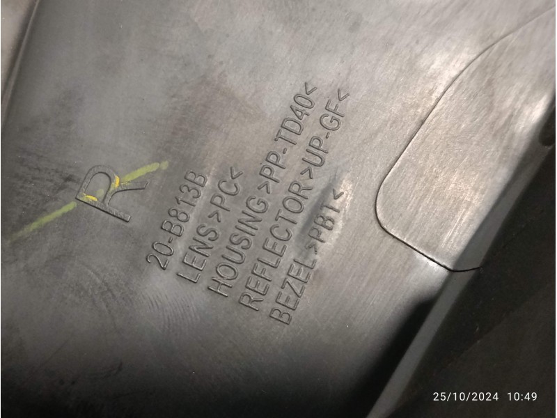 Recambio de faro derecho para mercedes-benz sprinter 02.00  caja cerrada referencia OEM IAM 1EB247012  