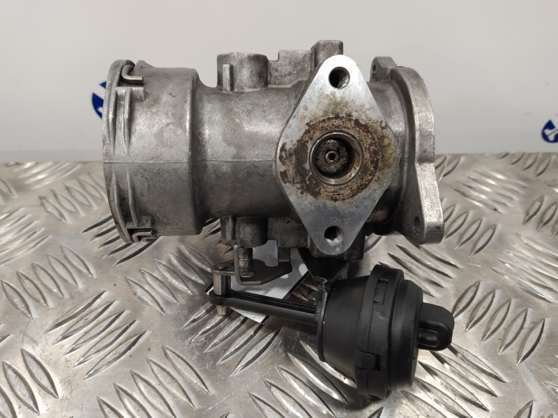 Recambio de valvula egr para volkswagen golf iv berlina (1j1) referencia OEM IAM 038129637L  038131501AT