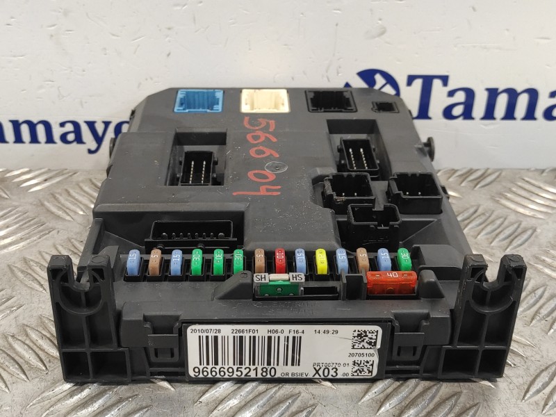 Recambio de caja reles / fusibles para citroën c3 1.4 hdi referencia OEM IAM 9666952180 PRT0677001 22661F01