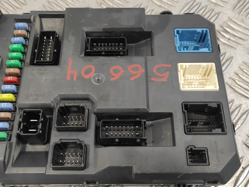 Recambio de caja reles / fusibles para citroën c3 1.4 hdi referencia OEM IAM 9666952180 PRT0677001 22661F01