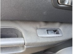 Recambio de mando elevalunas trasero izquierdo para nissan qashqai i (j10, nj10) 2.0 dci referencia OEM IAM   