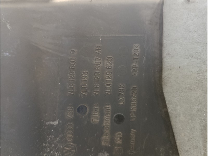 Recambio de carcasa filtro aire para audi q7 (4l) 3.0 v6 24v tdi referencia OEM IAM 7L6129601Q  