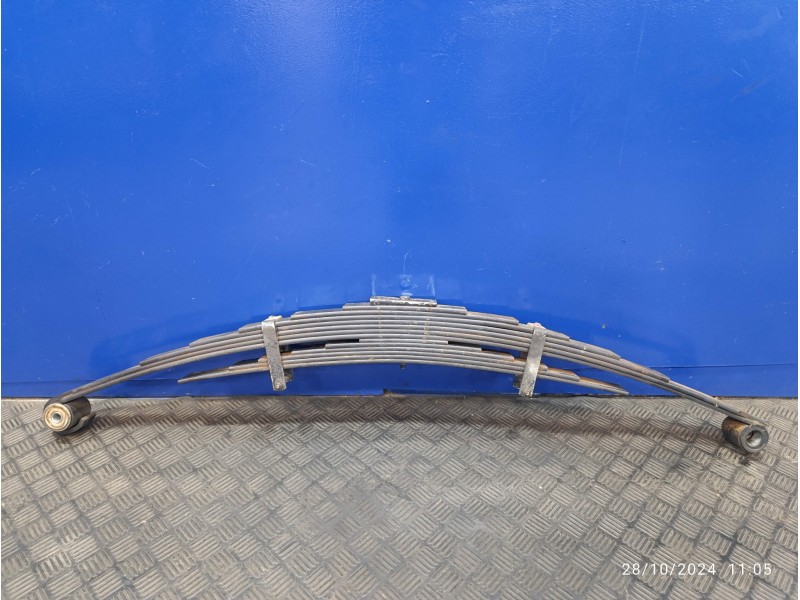 Recambio de ballesta trasera para iveco daily pr einzelkabine 35 c... radstand 3750 referencia OEM IAM   