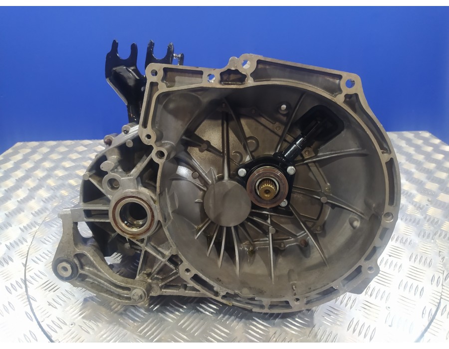 Recambio de caja cambios para ford focus c-max (cap) 1.6 tdci cat referencia OEM IAM 3M5R7002YD  