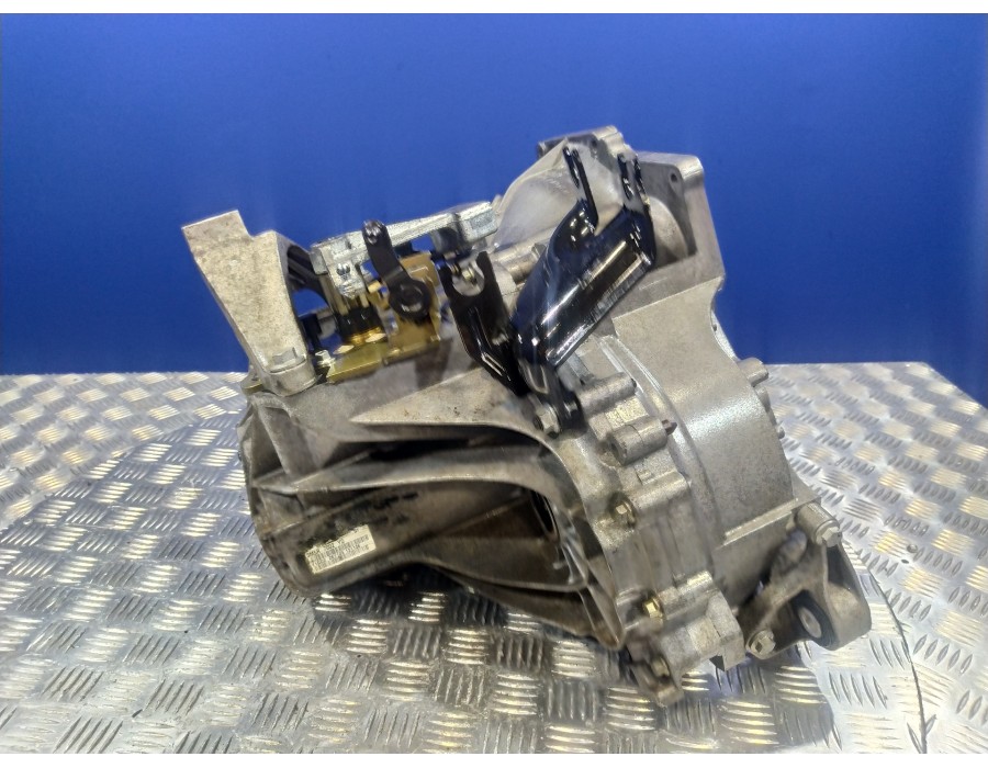 Recambio de caja cambios para ford focus c-max (cap) 1.6 tdci cat referencia OEM IAM 3M5R7002YD  