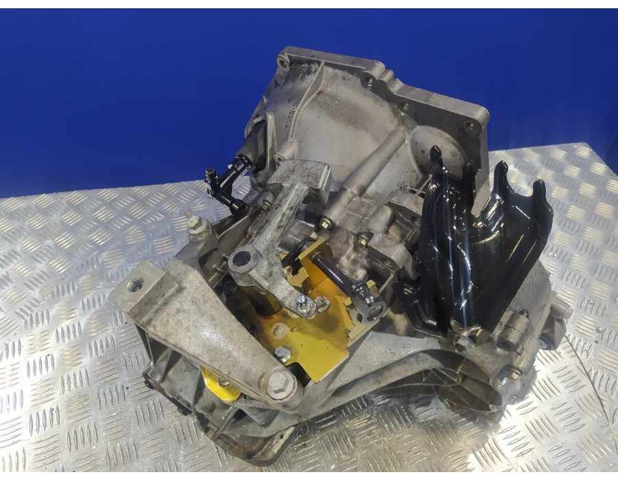 Recambio de caja cambios para ford focus c-max (cap) 1.6 tdci cat referencia OEM IAM 3M5R7002YD  