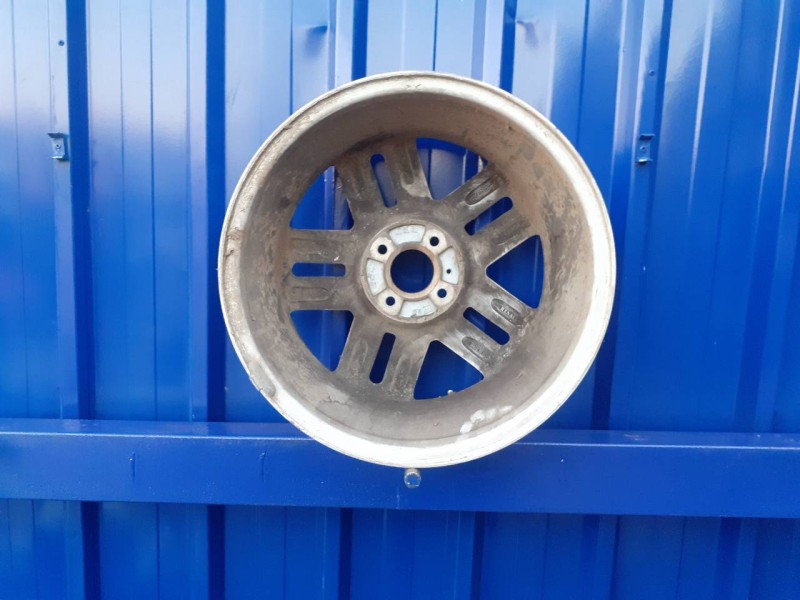 Recambio de llanta para renault scenic ii 1.9 dci diesel referencia OEM IAM 8200402623  