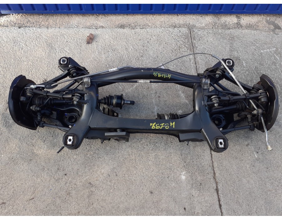 Recambio de puente trasero para bmw serie 3 touring (f31) 2.0 16v turbodiesel referencia OEM IAM 2785334A01  
