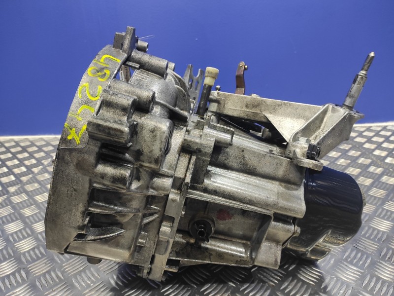 Recambio de caja cambios para renault megane ii familiar 1.5 dci diesel referencia OEM IAM JR5102 8200210038 8200133311
