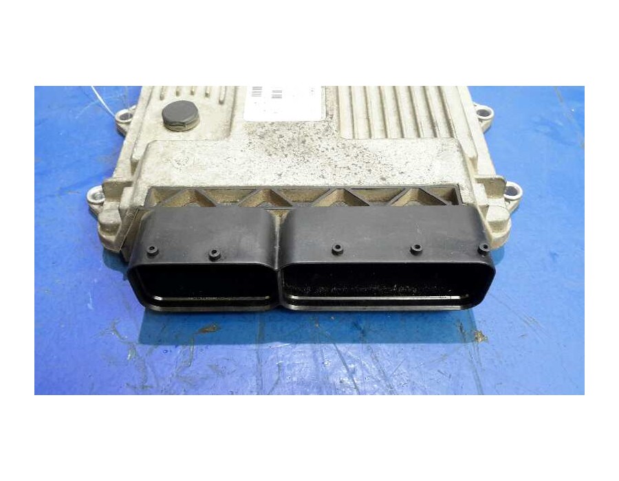Recambio de centralita motor uce para opel corsa c referencia OEM IAM 55190069 7160002304 MJD6JOC2