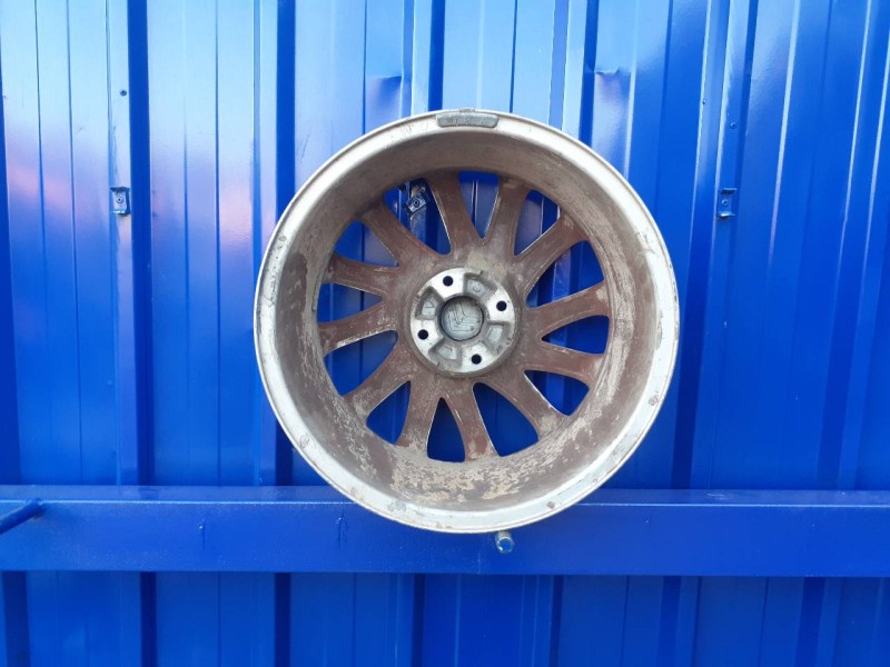 Recambio de llanta para citroën c4 picasso 1.6 16v referencia OEM IAM 9655832480  